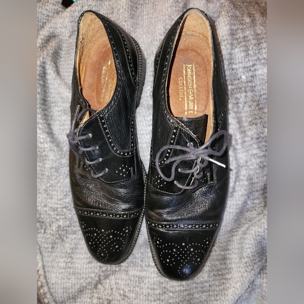 Johnston & Murphy Cellini men's black leather cap-toe oxford brogue shoes. 11M